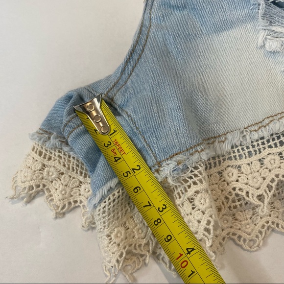 Ladies Altard State denim jean shorts light wash size 27 - Picture 6 of 6
